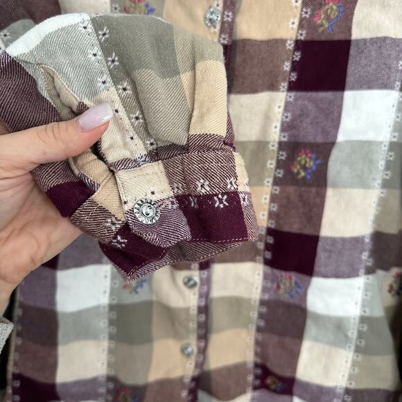 Hunter Run Women's Checkered floral embroidered flannel flower metal buttons XL - Picture 6 of 8